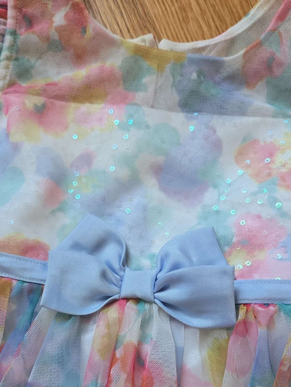 N/A sleeveless pastel